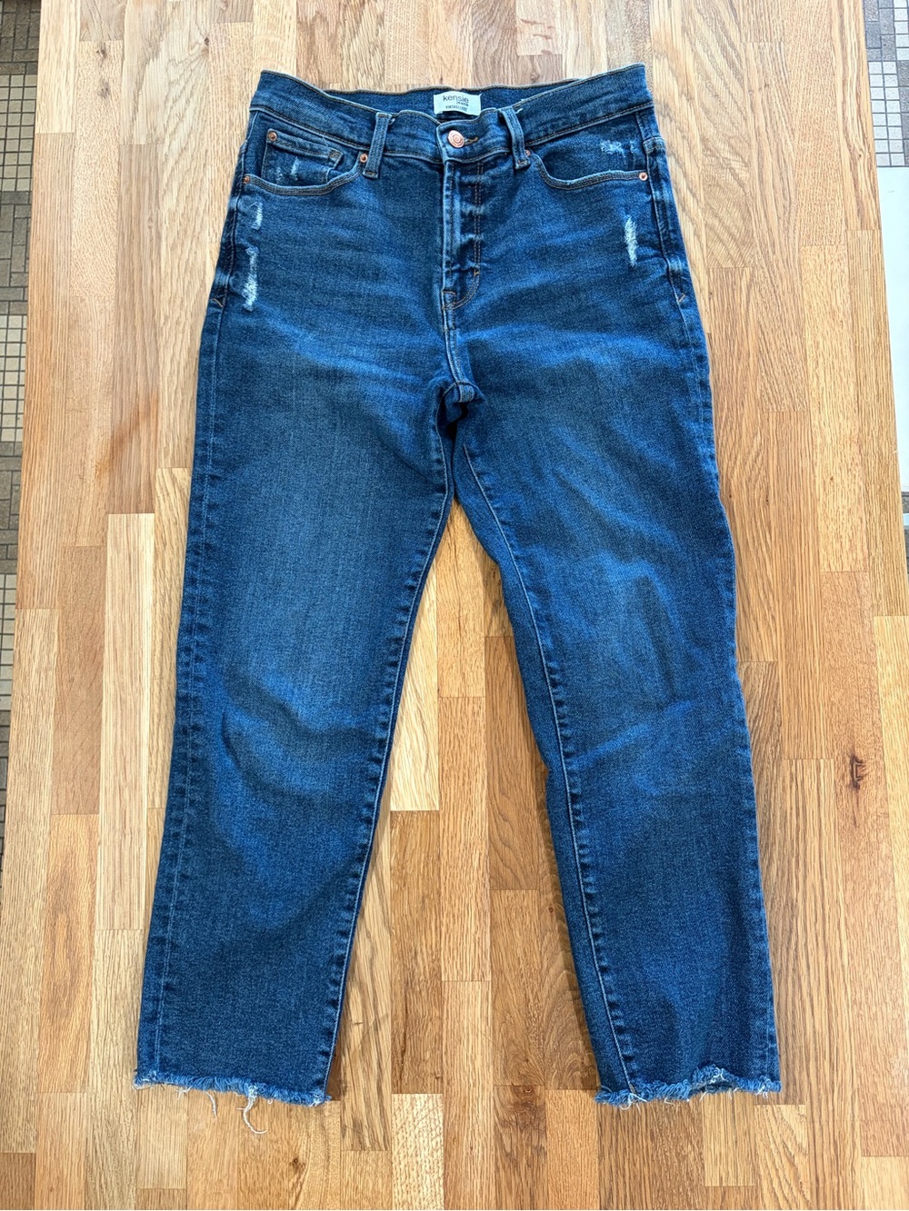 Kensie Jeans - Classic Straight Crop